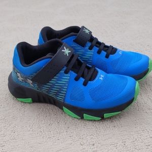 Boys Under Armour Level X series shoes